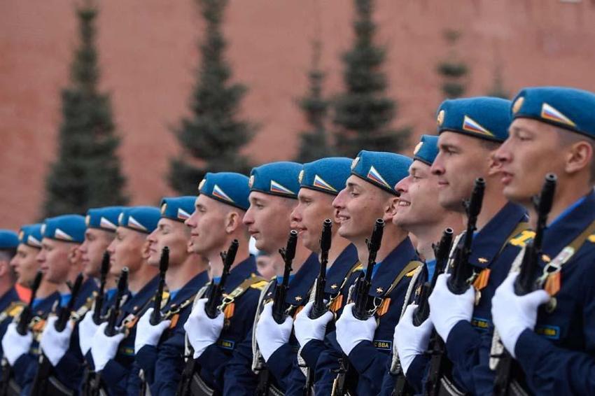 Rusya'da 9 Mayıs Zafer Günü kutlanıyor! Putin'den dünyaya kritik mesaj...