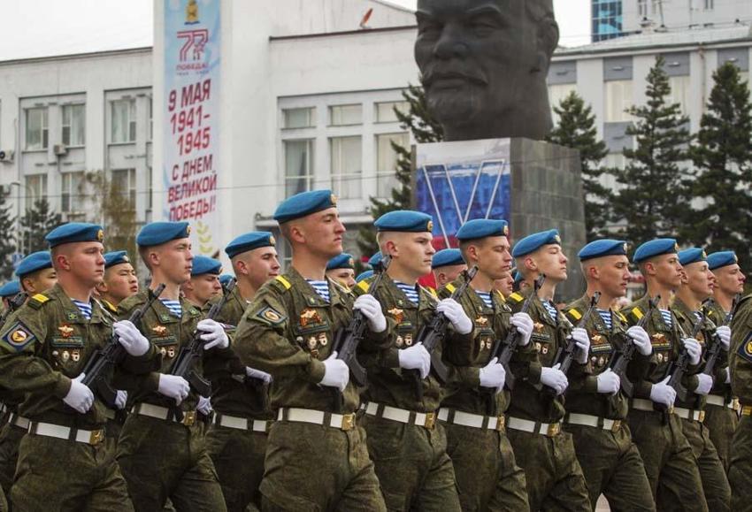 Rusya'da 9 Mayıs Zafer Günü kutlanıyor! Putin'den dünyaya kritik mesaj...