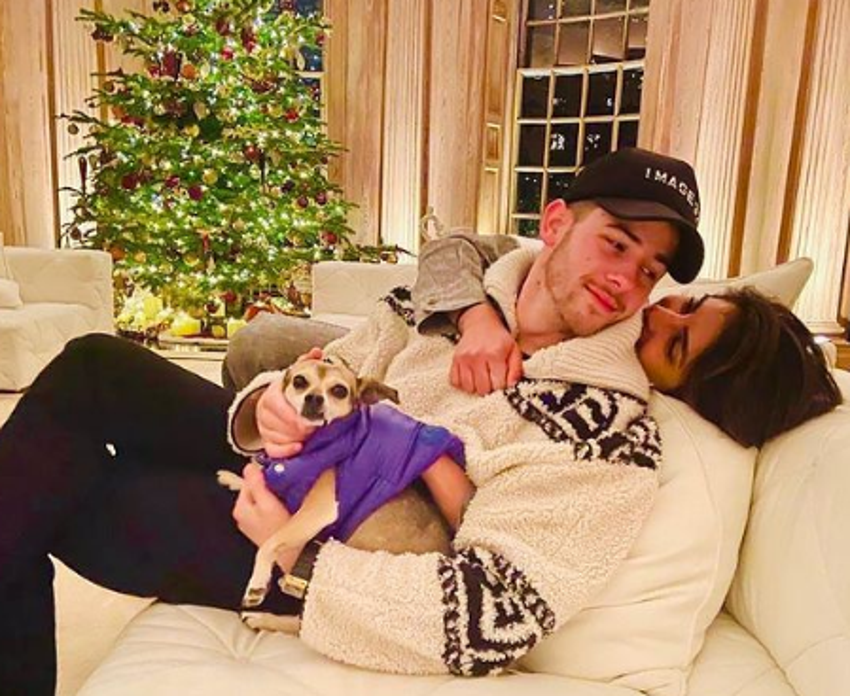 Nick Jonas-Priyanka Chopra çifti bebeklerinin fotoğrafını ilk kez paylaştı!