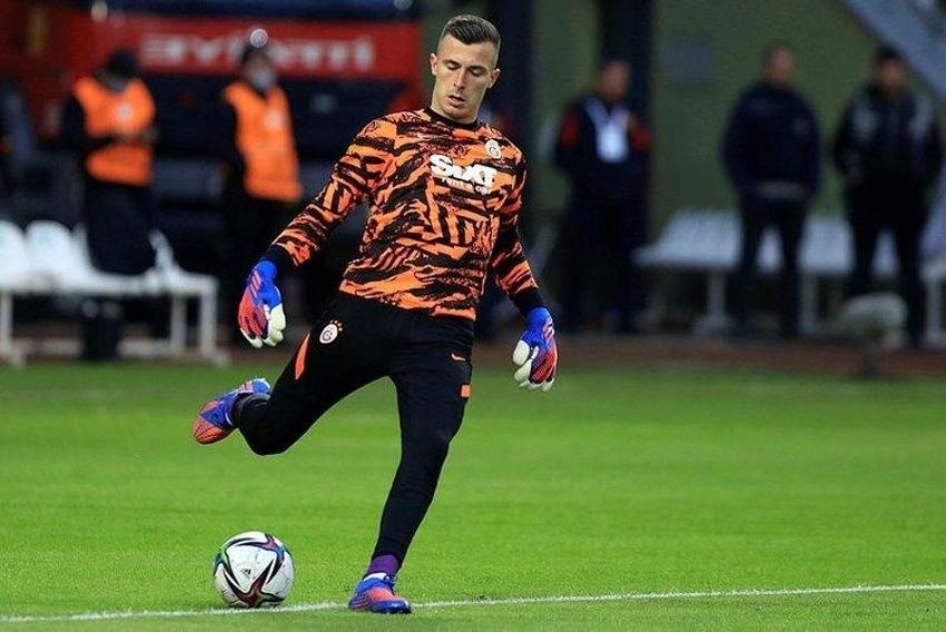 Burak Elmas'tan tarihi operasyon! 8 futbolcu eşyalarını topladı 5'i Fatih Terim'in 'evladı'