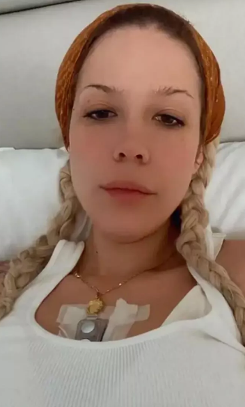 Halsey hastane yatağından duyurdu: O kadar çok hastalığım var ki!