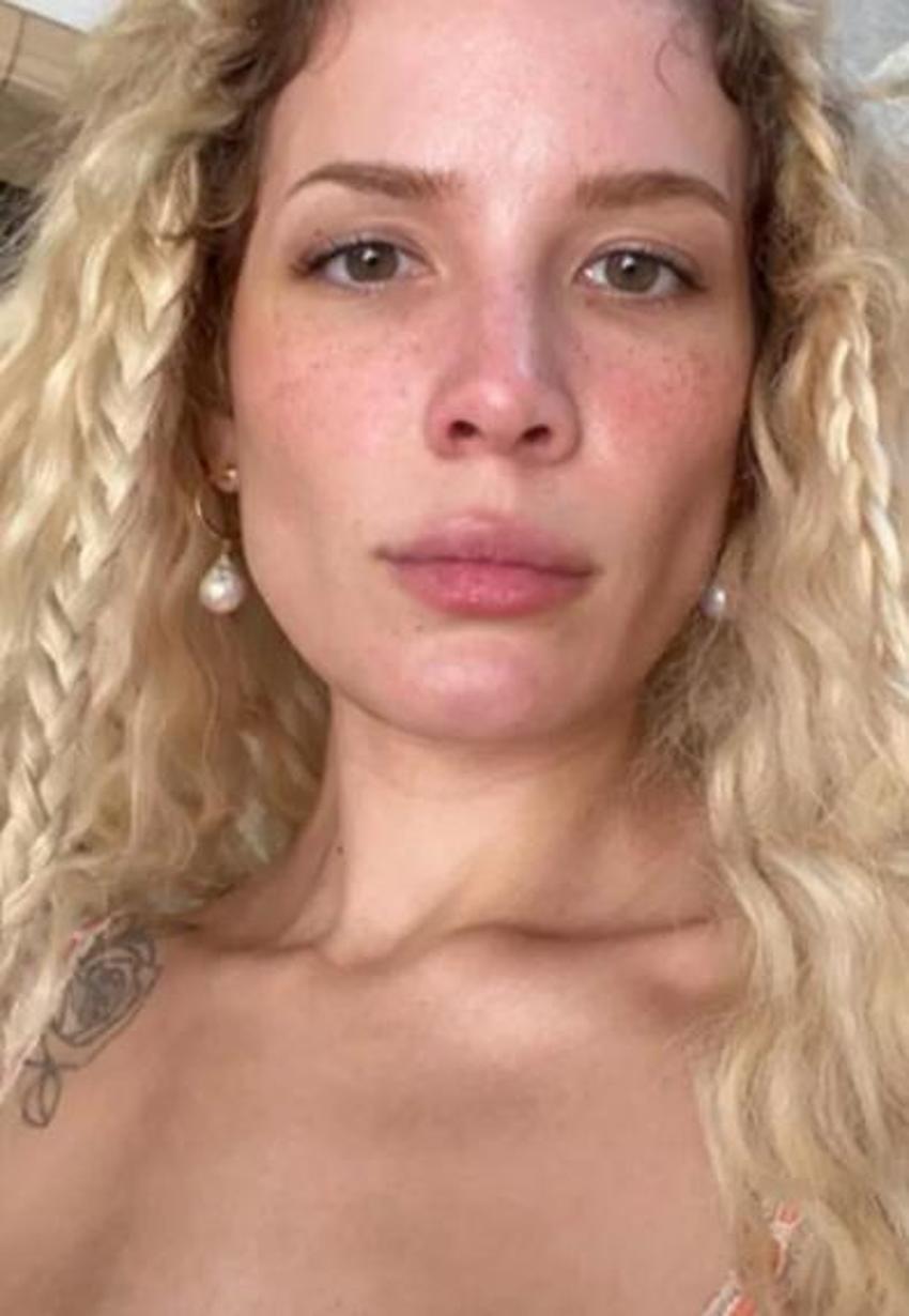 Halsey hastane yatağından duyurdu: O kadar çok hastalığım var ki!
