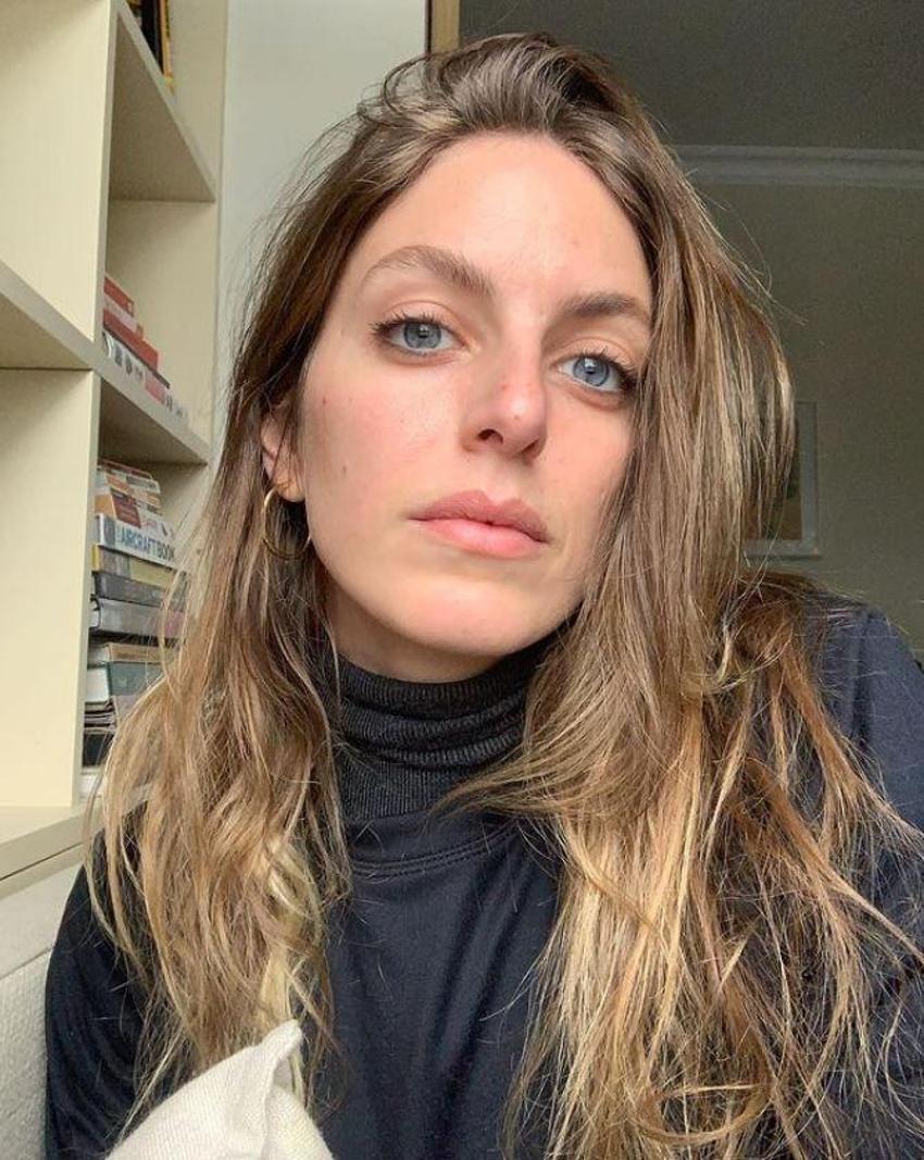 Eski vekil Ahmet Çakar'a tepkiler çığ gibi! Melis Sezen'e ünlü isimlerden destek geldi: Çok güzelsin!