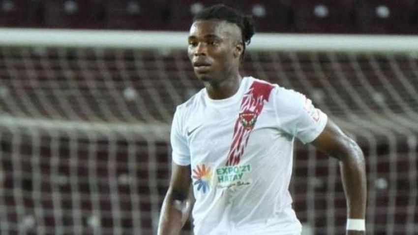 Belözoğlu ile Ali Koç arasında savaş çıktı! 400 bin euro'ya alınan sol bek için ortalık karıştı