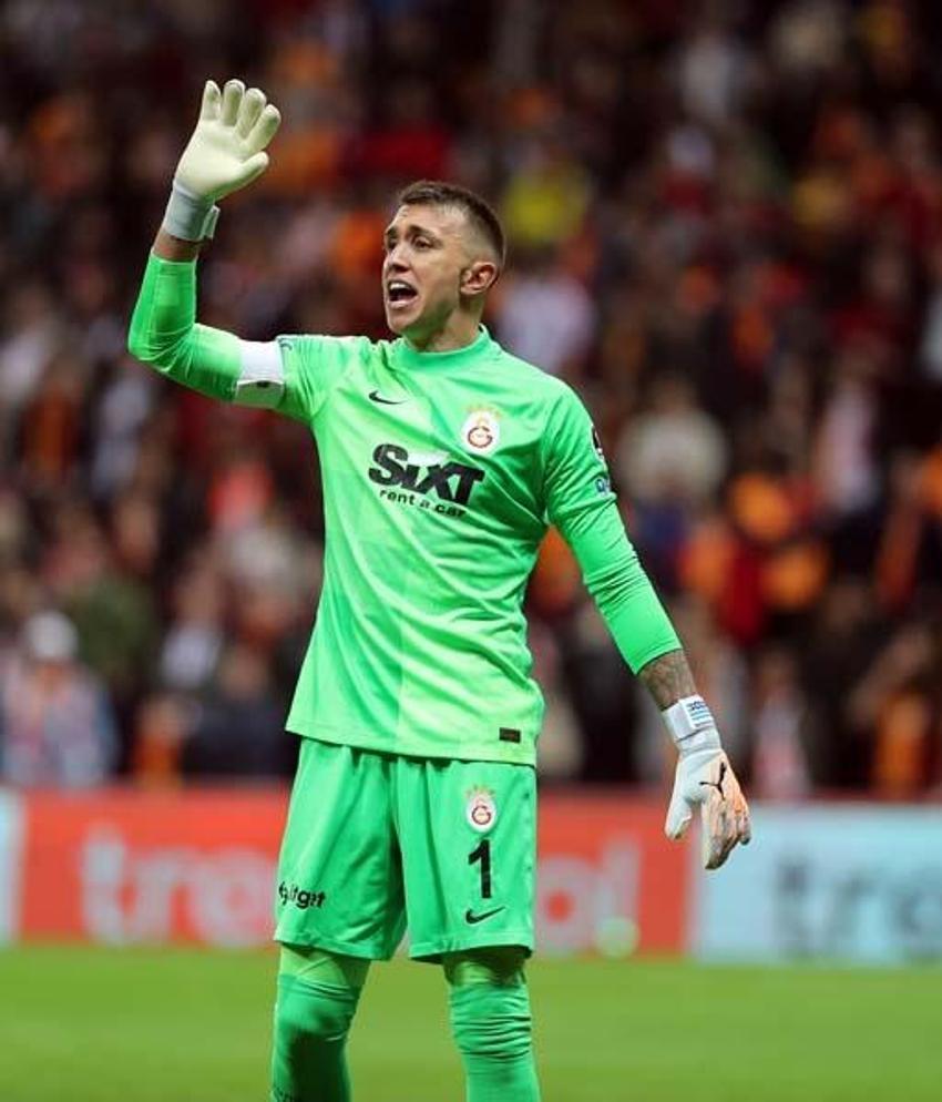 Güle güle Muslera! Yerine 12 milyon euro'luk kaleci bulundu