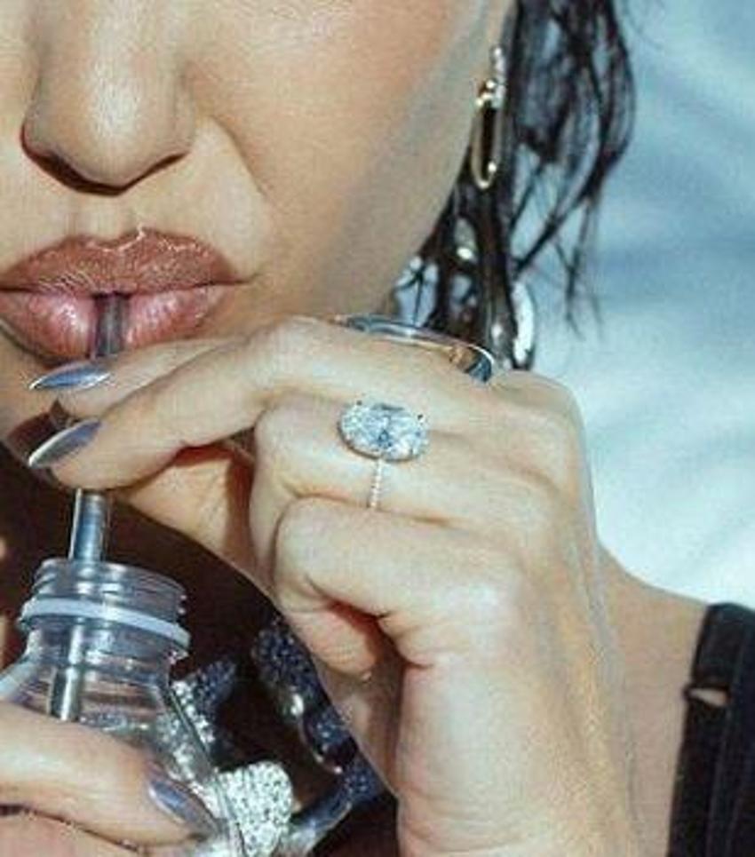Kourtney Kardashian ağlayarak açıkladı! 1 milyon dolarlık yüzüğünü kırdı
