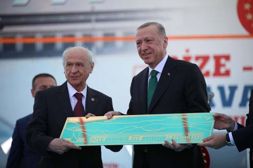 Rize-Artvin Havalimanı açıldı! Cumhurbaşkanı Erdoğan: Havayolu ulaşımında alınan mesafenin sembolüdür