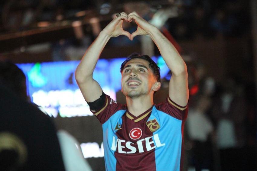 Trabzonspor şampiyonluğunu kutluyor! Duygusal anlar, geceye damga vurdu! Muhteşem görüntüler...