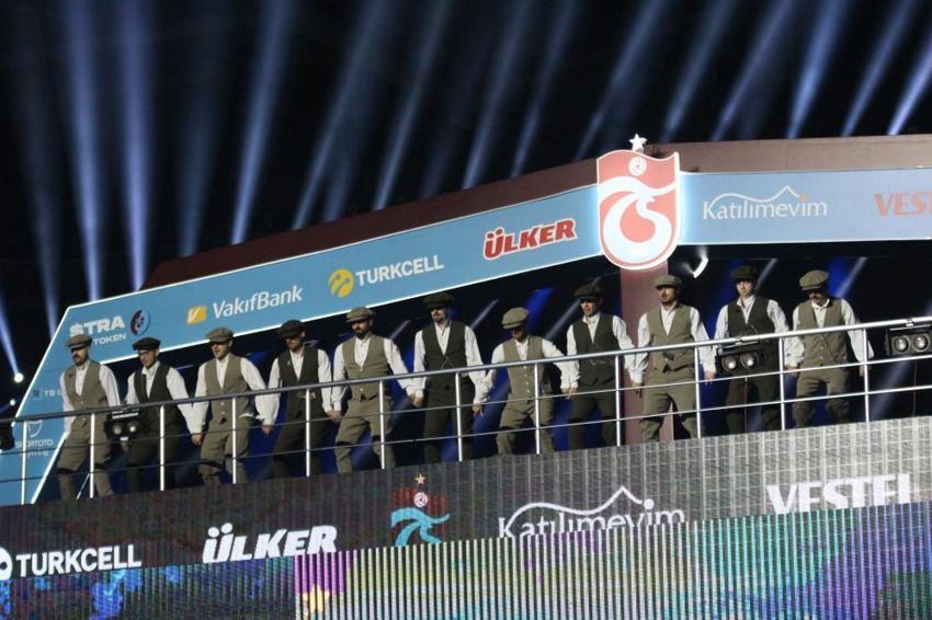 Trabzonspor şampiyonluğunu kutluyor! Duygusal anlar, geceye damga vurdu! Muhteşem görüntüler...
