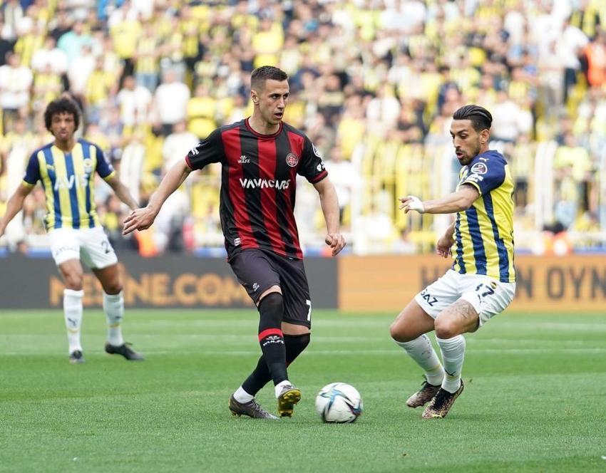 Fenerbahçe maçında Volkan Demirel'den olay hareket! Resmen çıldırdılar, İsmail Kartal ve İrfan Can Kahveci...