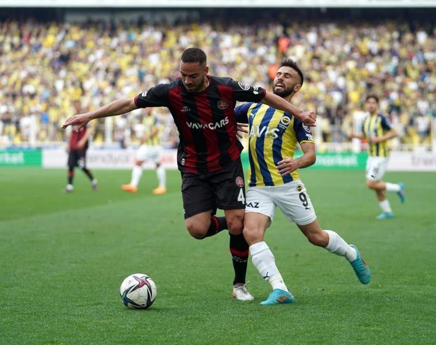 Fenerbahçe maçında Volkan Demirel'den olay hareket! Resmen çıldırdılar, İsmail Kartal ve İrfan Can Kahveci...