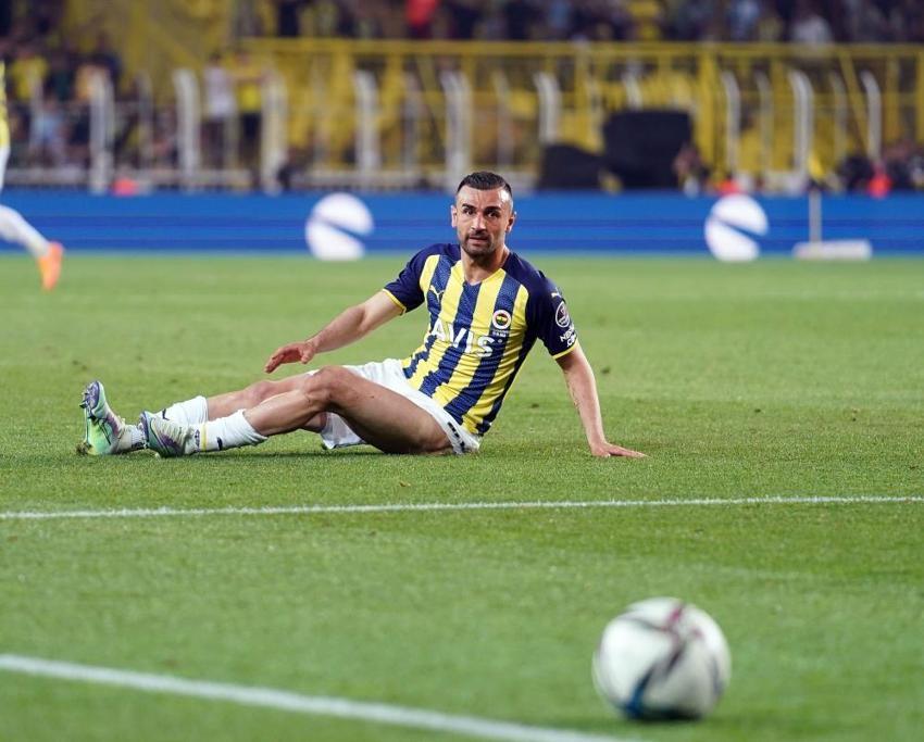 Fenerbahçe maçında Volkan Demirel'den olay hareket! Resmen çıldırdılar, İsmail Kartal ve İrfan Can Kahveci...