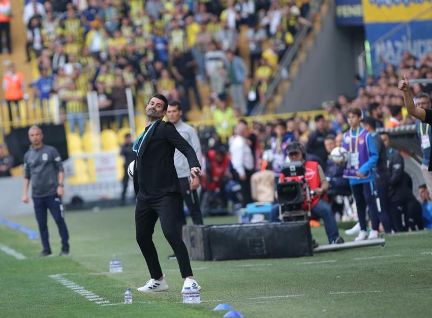 Fenerbahçe maçında Volkan Demirel'den olay hareket! Resmen çıldırdılar, İsmail Kartal ve İrfan Can Kahveci...