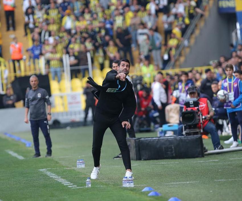 Fenerbahçe maçında Volkan Demirel'den olay hareket! Resmen çıldırdılar, İsmail Kartal ve İrfan Can Kahveci...