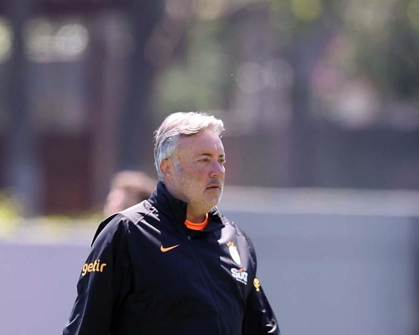 Galatasaray'da 7 futbolcu ve Torrent son kez taraftarların önüne çıkacak!