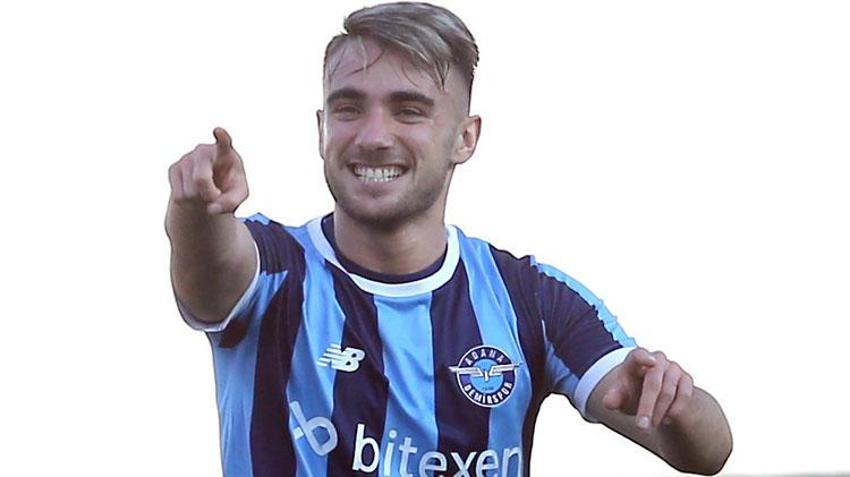 Galatasaray'dan ilk transfer! Yeni sezonda sağ kanat ona emanet...