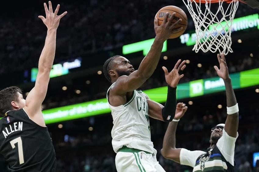 NBA Batı Konferansı yarı finali 7. maçında Dallas Mavericks, Phoenix Suns'ı Luka Doncic ile geçti! Tarihi istatistik...