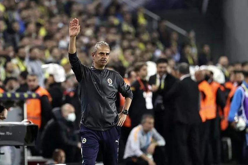 Fenerbahçe'den transferde ters köşe! Yıldız oyuncu gelmeye hazır!