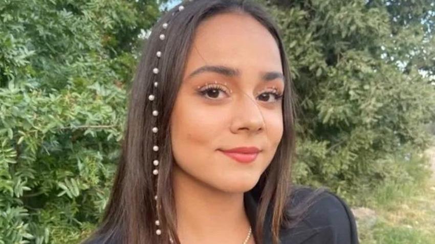 Eski Survivor yarışmacısı Aşkım Burçe'den sütyensiz poz! "Vücudun çok güzel"