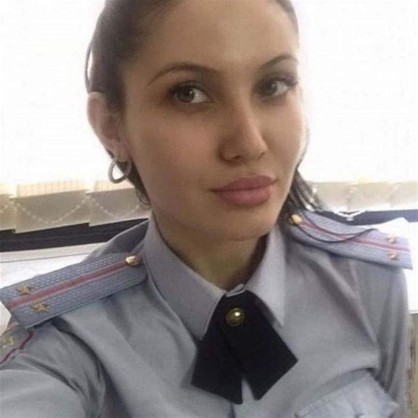 Kadın polisler pozlarını paylaştı sosyal medya karıştı! Rusya'dan gelen görüntüler olay oldu...