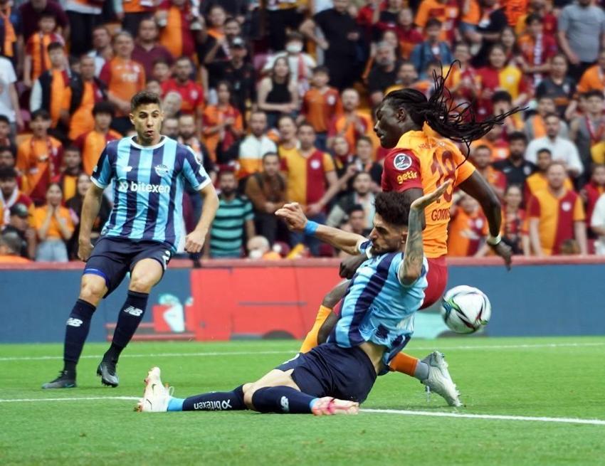 Galatasaray - Adana Demirspor maçında tarihi anlar! Belhanda'nın hareketi olay oldu! Domenec Torrent'ten bomba hamle: Arda Turan ve Kerem Aktürkoğlu...