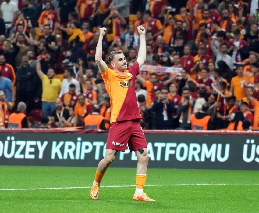 Galatasaray - Adana Demirspor maçında tarihi anlar! Belhanda'nın hareketi olay oldu! Domenec Torrent'ten bomba hamle: Arda Turan ve Kerem Aktürkoğlu...