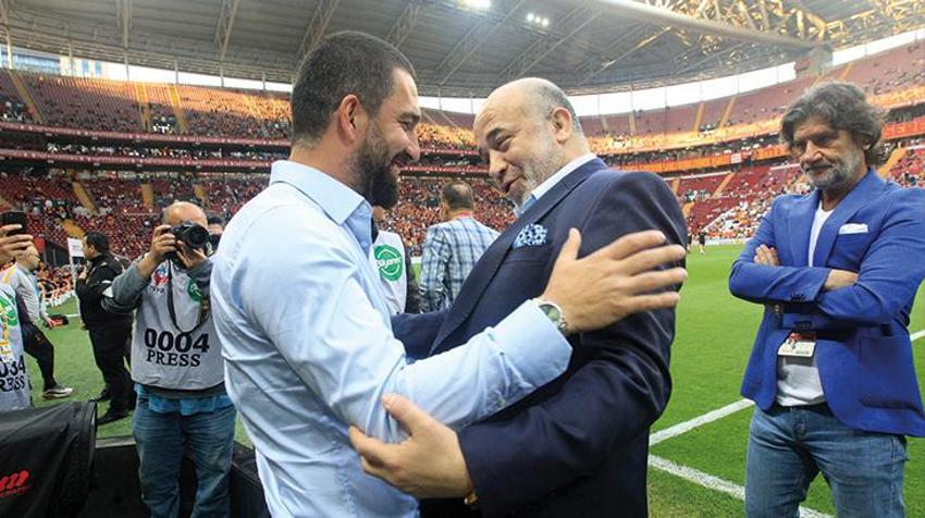 Galatasaray - Adana Demirspor maçında tarihi anlar! Belhanda'nın hareketi olay oldu! Domenec Torrent'ten bomba hamle: Arda Turan ve Kerem Aktürkoğlu...