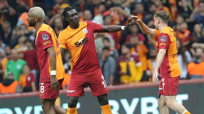 Galatasaray'da ayrılıklar peş peşe! 13 isim birden gidiyor: Yıldız futbolcu Fenerbahçe'ye...