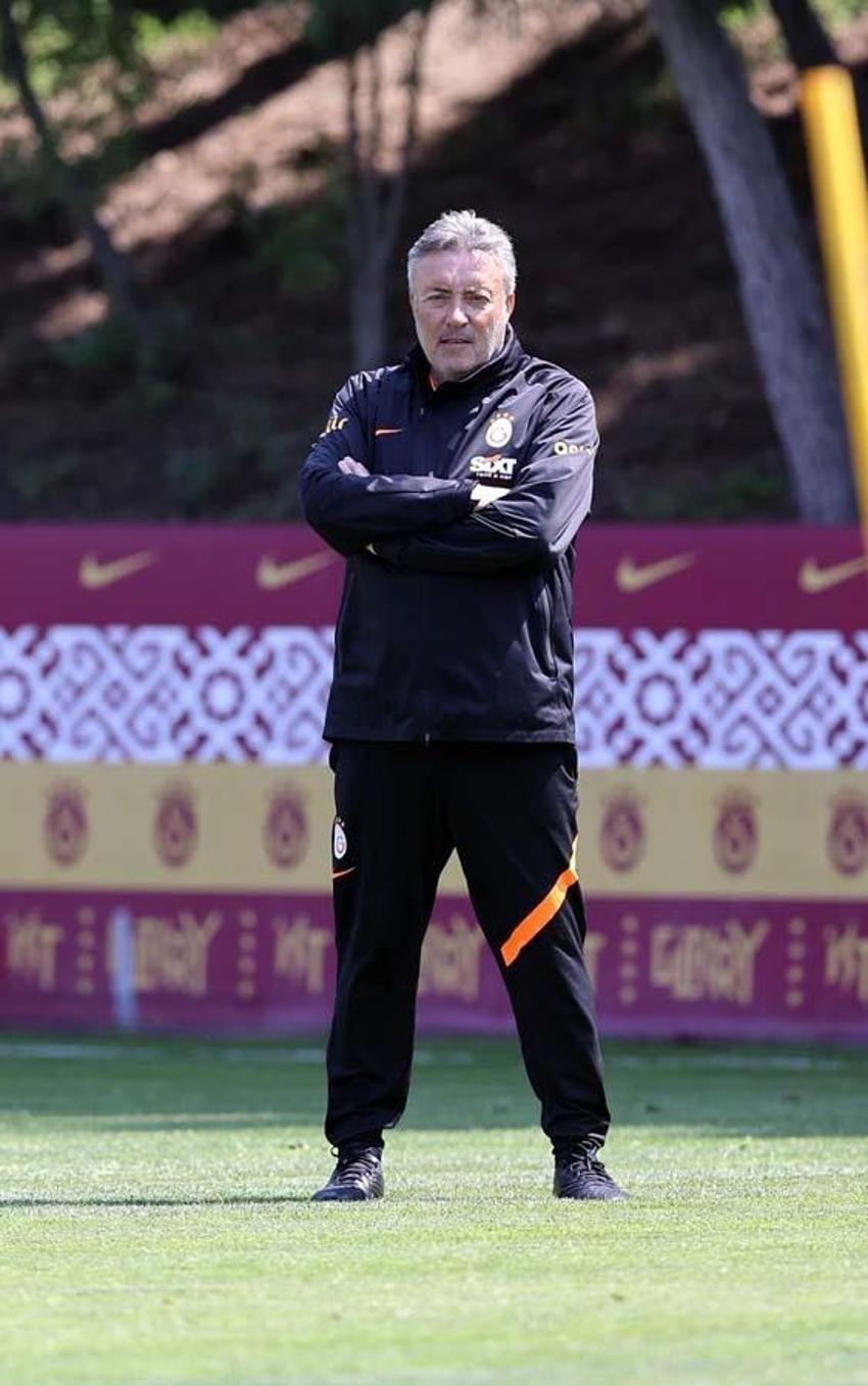 Galatasaray'da ayrılıklar peş peşe! 13 isim birden gidiyor: Yıldız futbolcu Fenerbahçe'ye...