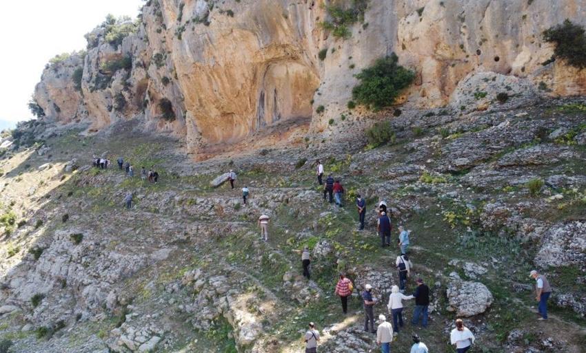 Tarihi değiştirecek keşif! Çoban keçi ararken buldu, dünyanın en eskisi...