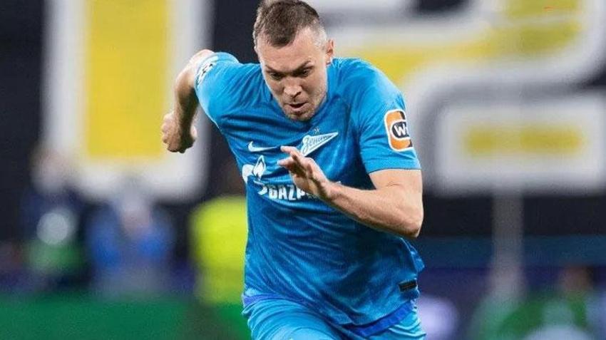 Mancini ile kanlı bıçaklı olan golcüyü alıyor! Fenerbahçe'ye 1,96'lık dev forvet geliyor...