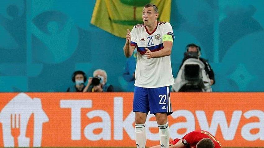 Mancini ile kanlı bıçaklı olan golcüyü alıyor! Fenerbahçe'ye 1,96'lık dev forvet geliyor...