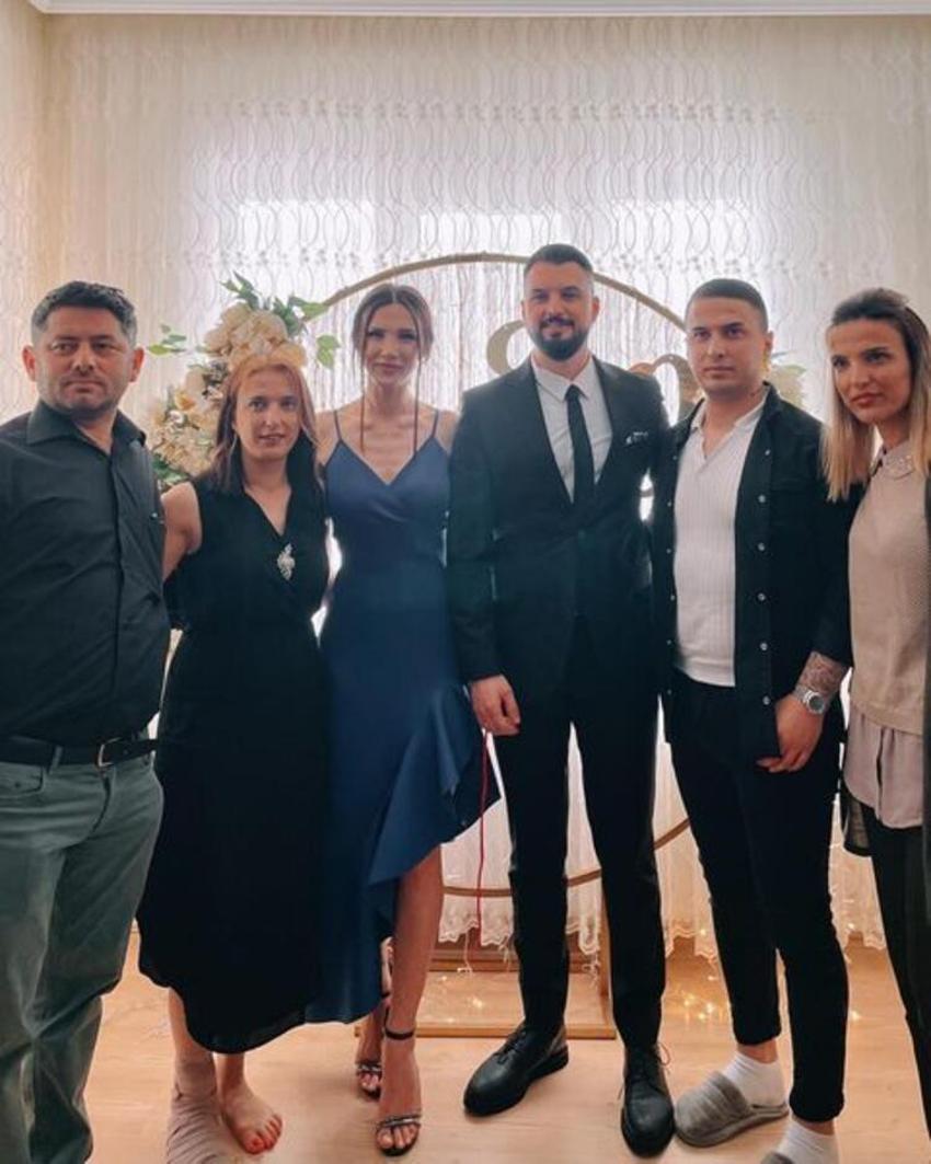 Survivor Elif'ten flaş hamle! Sevgilisinin kucağında poz verdi...