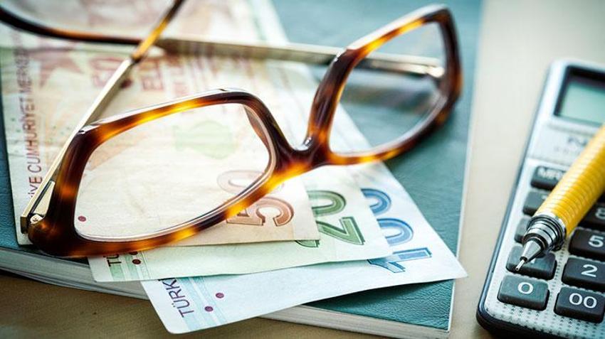 Emekli aylıklarına ve memur maaşlarına büyük zam! Oranlar artıyor, en düşük zam miktarı 2.874 TL olacak
