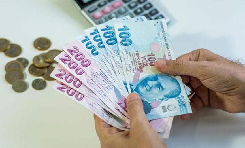 Emekli aylıklarına ve memur maaşlarına büyük zam! Oranlar artıyor, en düşük zam miktarı 2.874 TL olacak