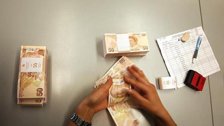 Emekli aylıklarına ve memur maaşlarına büyük zam! Oranlar artıyor, en düşük zam miktarı 2.874 TL olacak