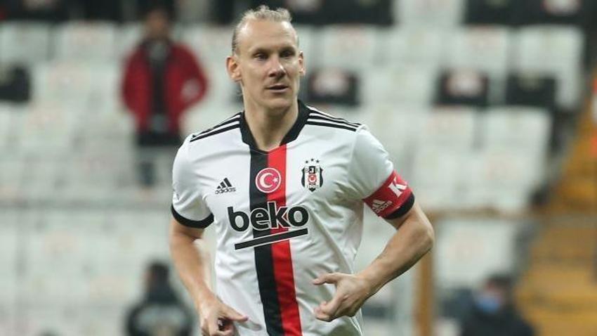 Biri kulübü çiftliğe çevirdi diğeri giderken tam 12 telefonu personellere hediye etti! Beşiktaş'ta 2 ayrılık