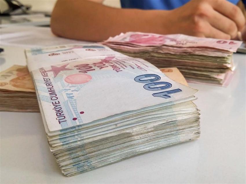 Emekli aylıklarına ve memur maaşlarına büyük zam! Oranlar artıyor, en düşük zam miktarı 2.874 TL olacak