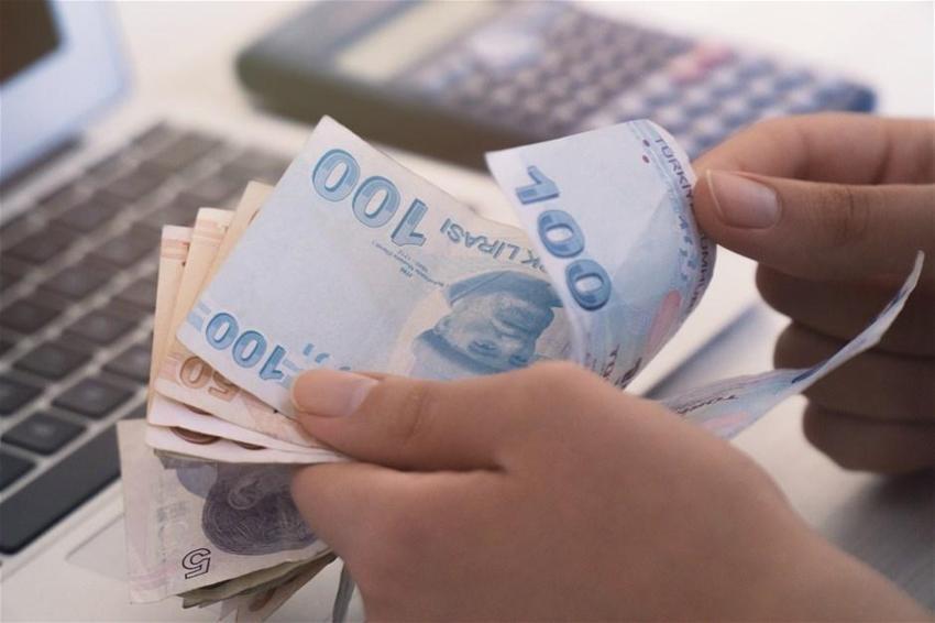 Emekli aylıklarına ve memur maaşlarına büyük zam! Oranlar artıyor, en düşük zam miktarı 2.874 TL olacak