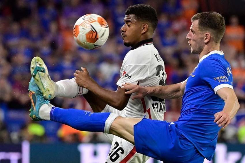 Eintracht Frankfurt UEFA Avrupa Ligi'nde inanılmazı başardı! 42 yıl sonra gelen zafer: Fenerbahçe, Galatasaray, Pelkas ve Torrent detayı...