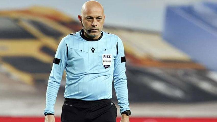 2022 Katar Dünya Kupası hakemleri açıklandı! Cüneyt Çakır'a büyük şok...