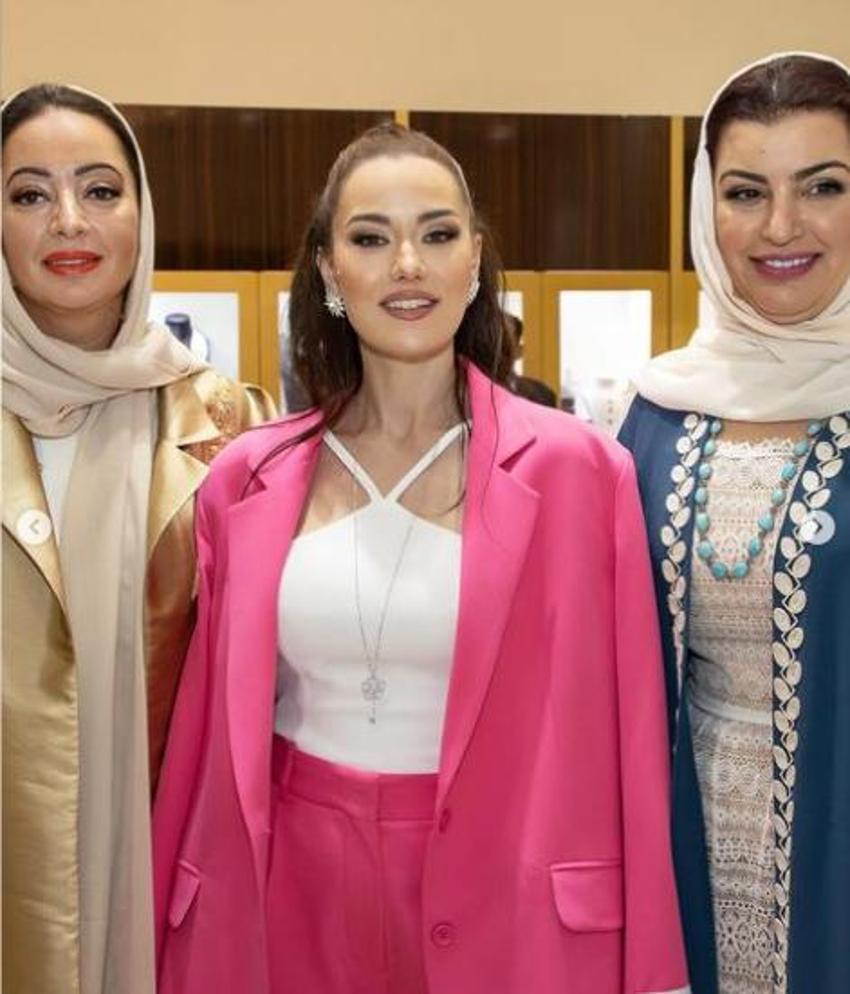 Katar'da Fahriye Evcen rüzgarı esiyor!