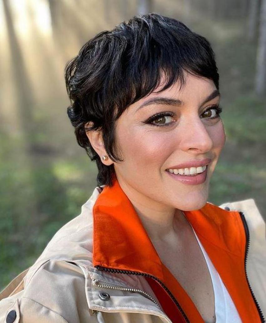 Ezgi Mola Twitter'da gündem oldu! Kendisi de kayıtsız kalamadı... 'Ödüm koptu'