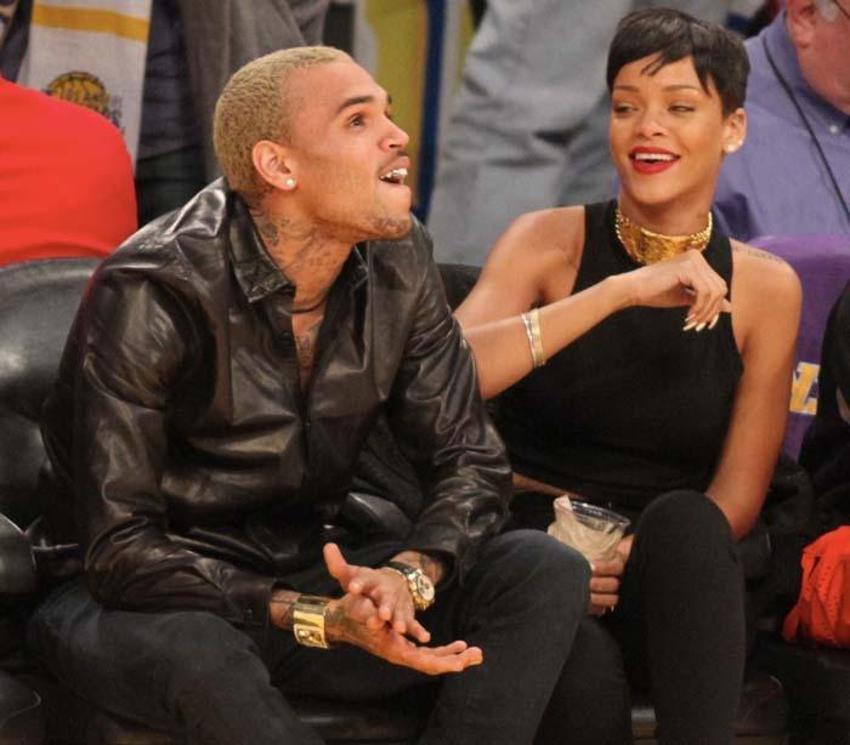 Chris Brown, eski aşkı Rihanna için paylaşım yaptı!