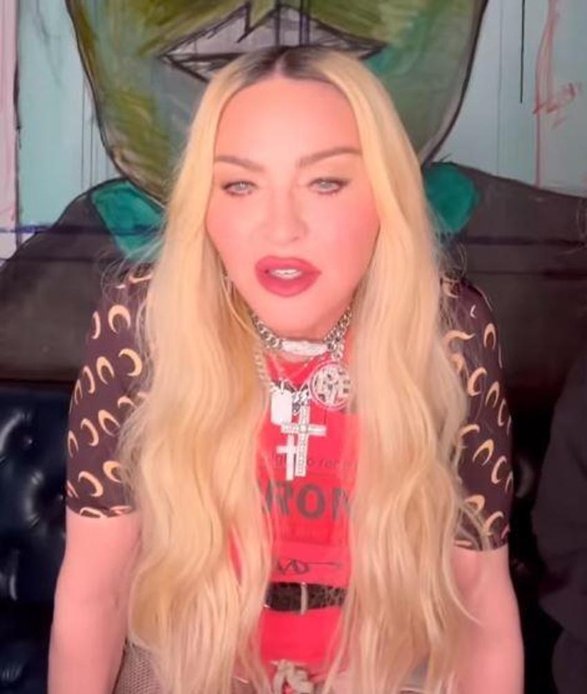 Madonna'ya Instagram şoku! Müstehcen görüntüler paylaştığı gerekçesiyle yasaklandı