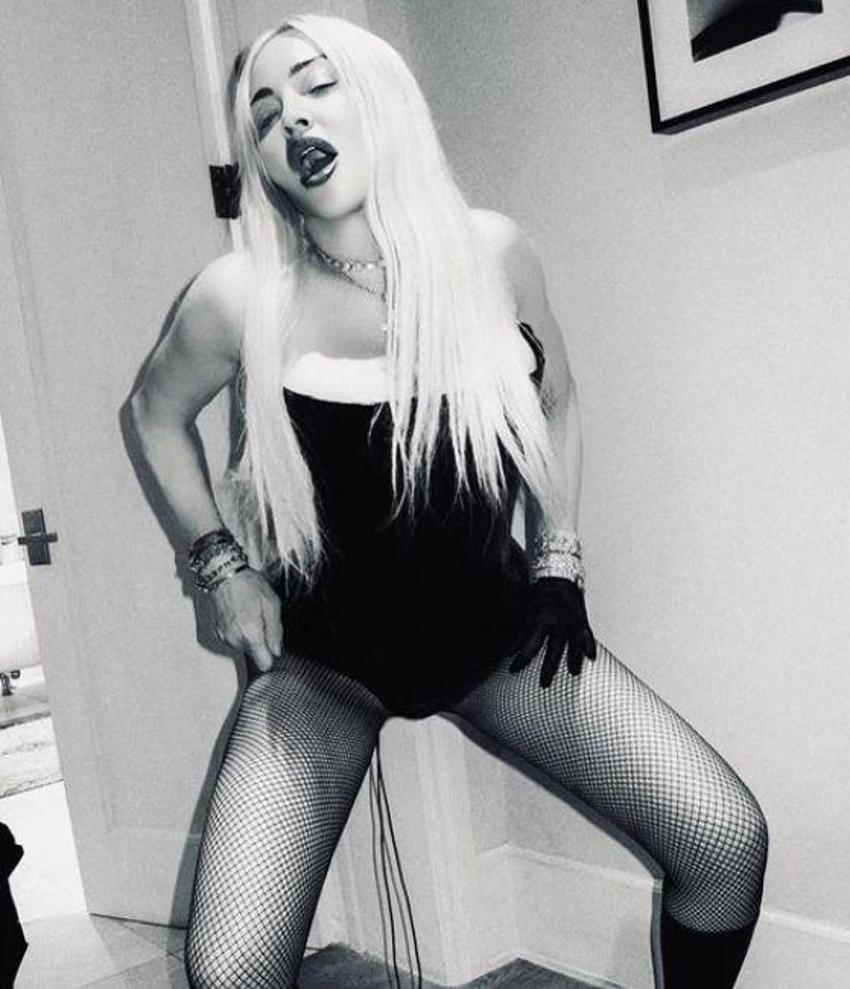 Madonna'ya Instagram şoku! Müstehcen görüntüler paylaştığı gerekçesiyle yasaklandı