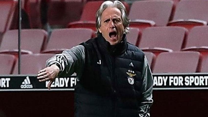 Ali Koç'un elinden hiçbir şey gelmiyor! Conte ve Mourinho Fener'in yıldızını zorla alacak!