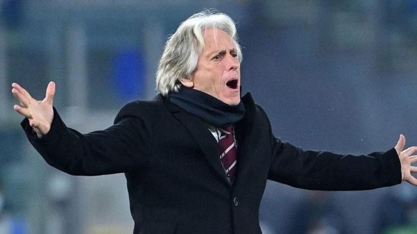 Ali Koç'un elinden hiçbir şey gelmiyor! Conte ve Mourinho Fener'in yıldızını zorla alacak!