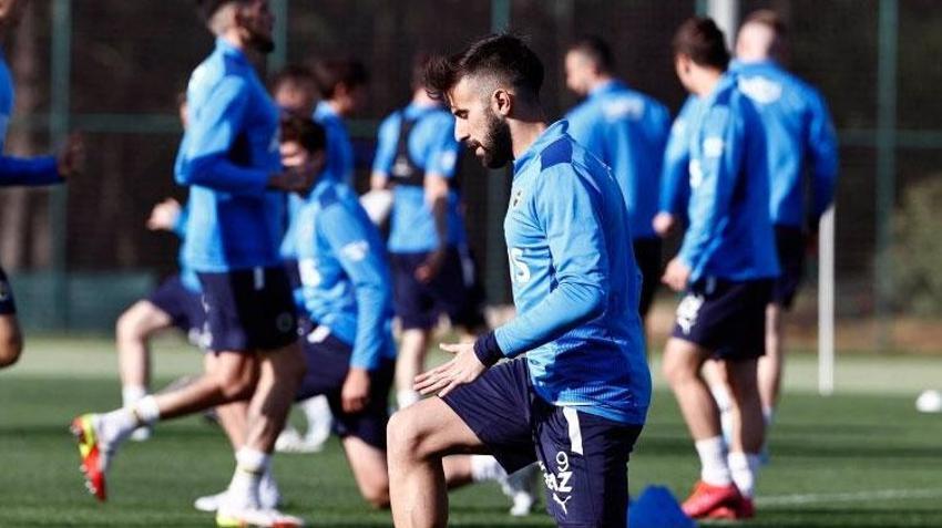 Ali Koç'un elinden hiçbir şey gelmiyor! Conte ve Mourinho Fener'in yıldızını zorla alacak!