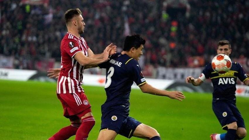 Ali Koç'un elinden hiçbir şey gelmiyor! Conte ve Mourinho Fener'in yıldızını zorla alacak!